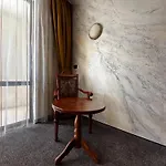 Hotel Art Babylon 4*