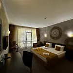 Art Babylon Hotel 4*