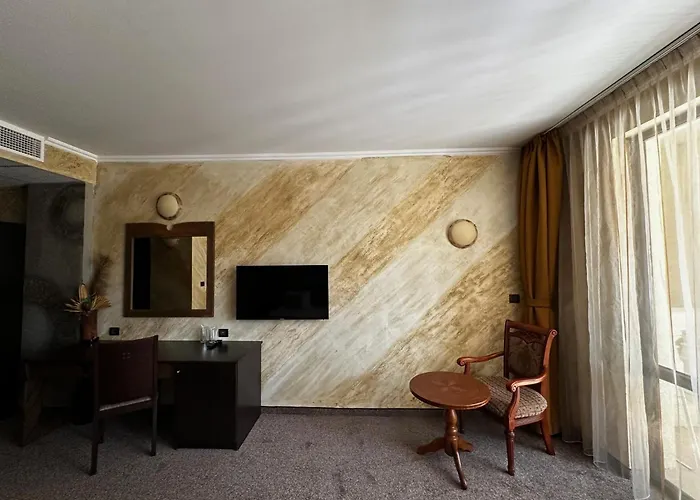 Art Babylon Отель Солнечный берег