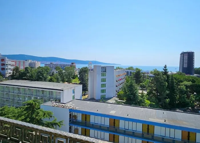 Отель Art Babylon Солнечный берег