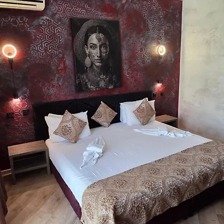 Szálloda Art Babylon 4*