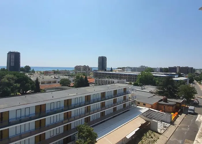 Отель Art Babylon Солнечный берег