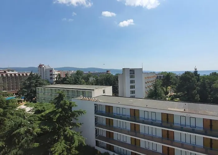 Отель Art Babylon 4*